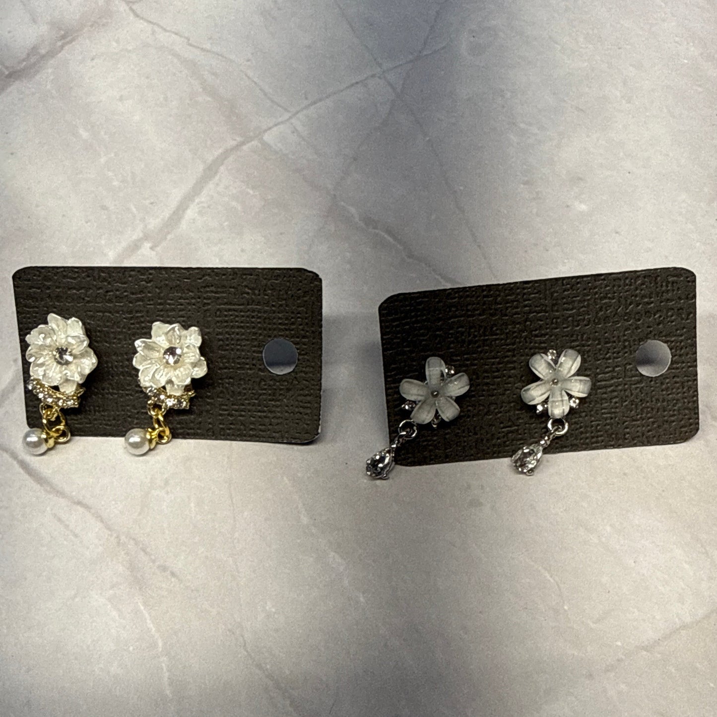 White flower Stud Dangle Earring