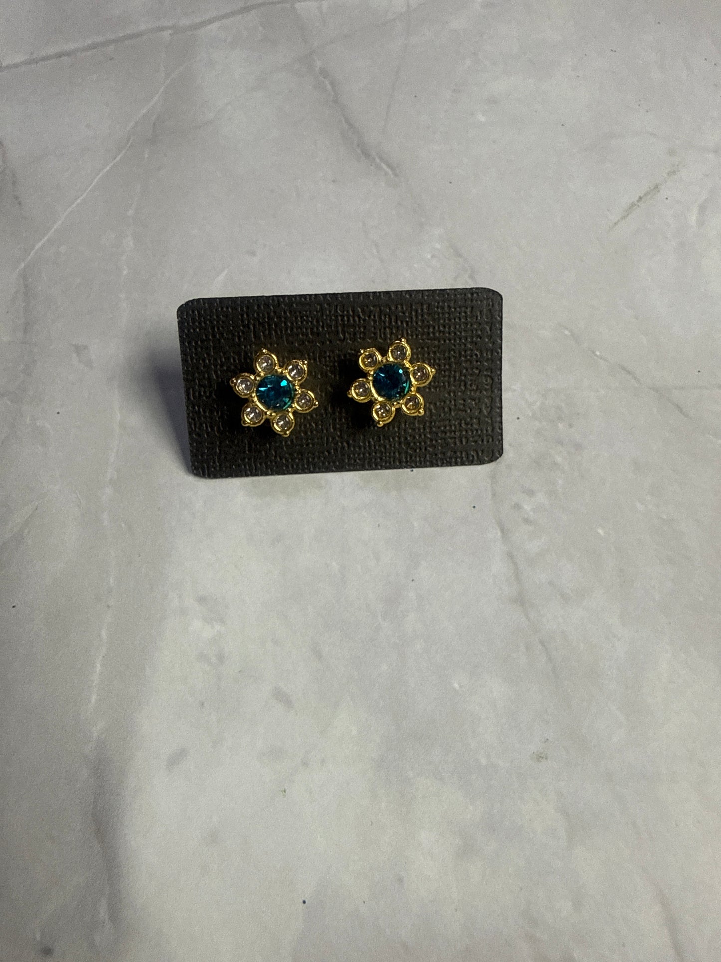 Dark Aqua and Clear Flower Stud Earring