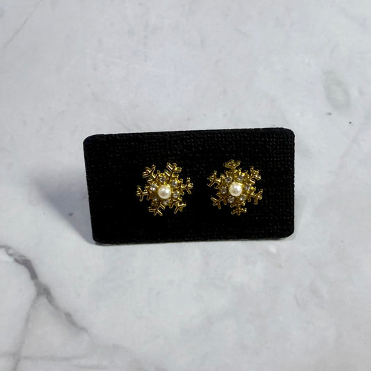 Gold Snowflake Stud Earring