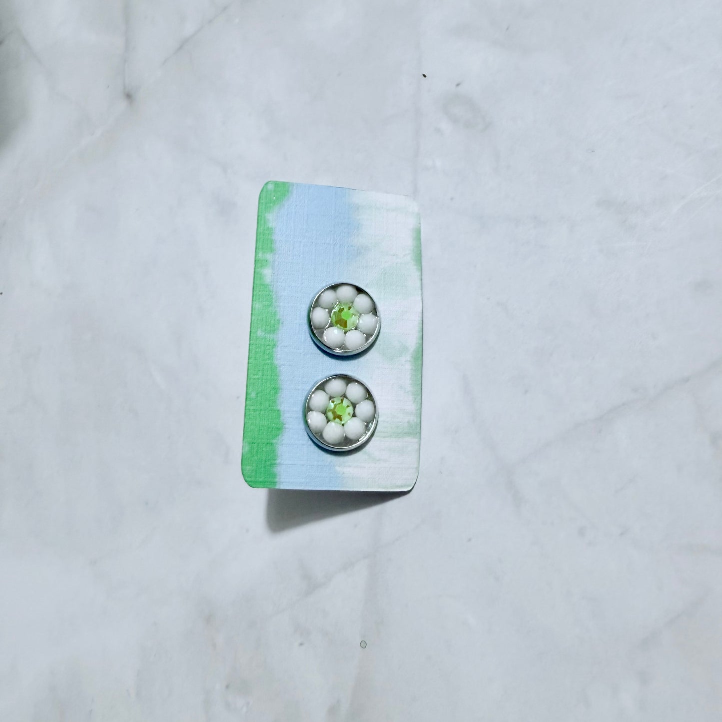 White Rhinestone Flower Stud Earring