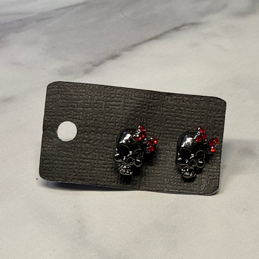 Skull Bow Stud Earring