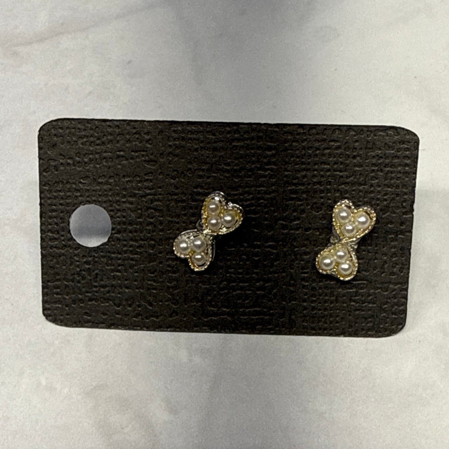 Pearl Heart Bow Stud Earring
